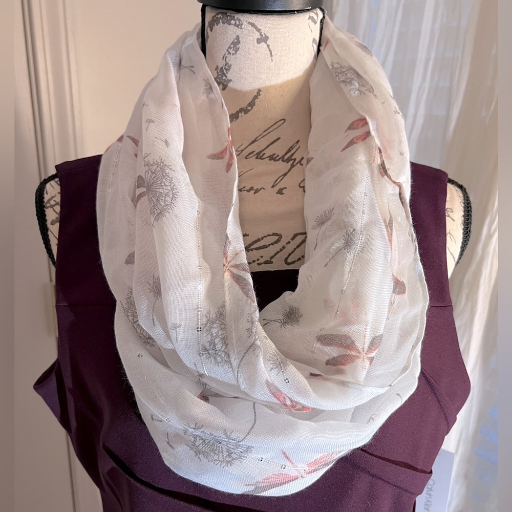 NWOT Dragonfly and Dandelion Print Infinity Scarf